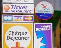 Tickets-restaurants – Pourquoi les tickets en papier sont de plus en plus souvent refusés