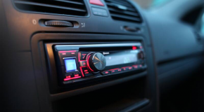 Voiture – Quand la radio n’est plus de série sur les véhicules neufs