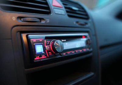 Voiture – Quand la radio n’est plus de série sur les véhicules neufs