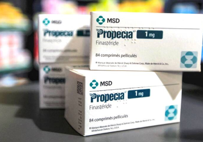 Chute de cheveux – Attestation nécessaire pour le finastéride