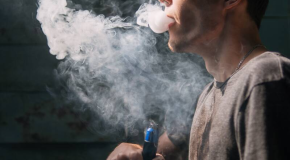 Cigarette électronique – Le vapotage conseillé seulement en sevrage tabagique